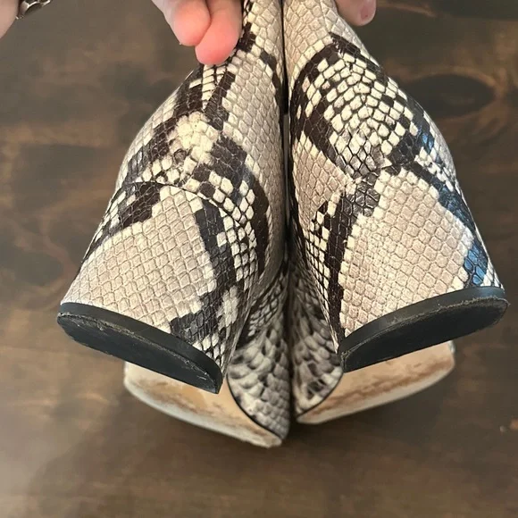 Tory Burch Snakeskin Pattern Women's Boots , leather with black patent toe - Picture 9 of 10